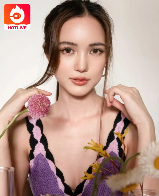 บัว นลินทิพย์-hotlive 
